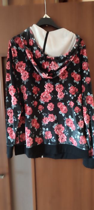 Bluza Janina welurowa z kapturem 40