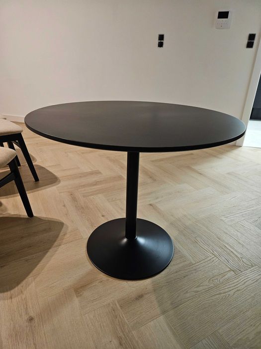 Stół okrągły płyta mdf na jednej nodze czarny 90cm
