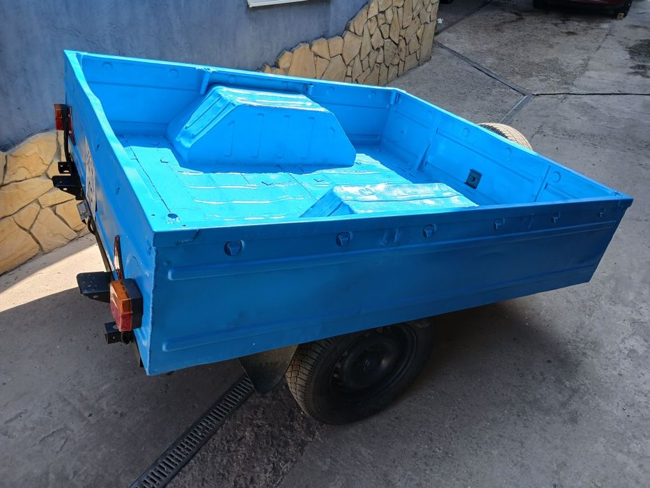 Причіп  легковий