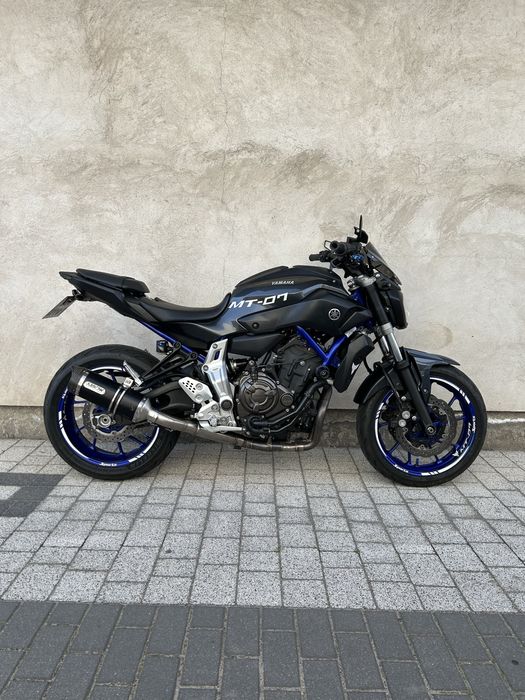 Yamaha mt 07.