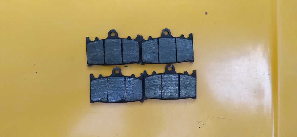 Тормозные  колодки на все  SUZUKI GSR/GSXR