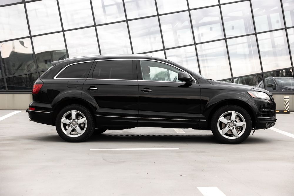 Продам Audi Q7 2013