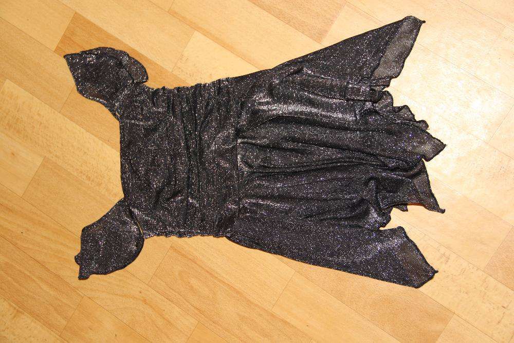 Продам нарядное и стильное платьице на стройную леди рост 92-106