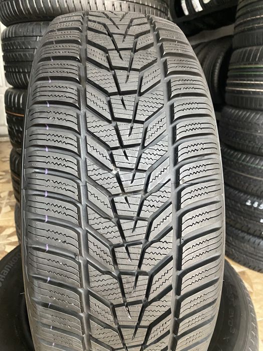 235/60/17 106H HANKOOK Winter i*cept evo3