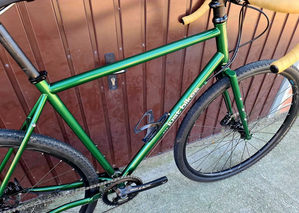 JUST BIKES JB06 / Stal CrMo 4130 / Hydraulika / Sram Apex 11s / Gravel