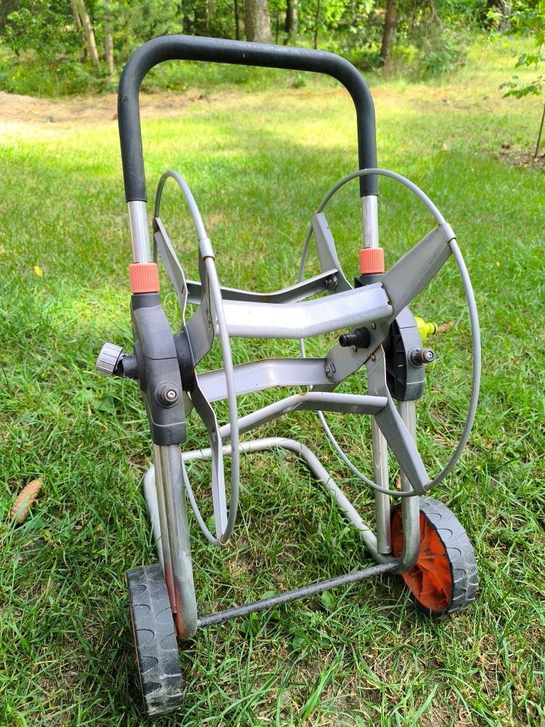 Zwijacz do węża ogrodowego Gardena