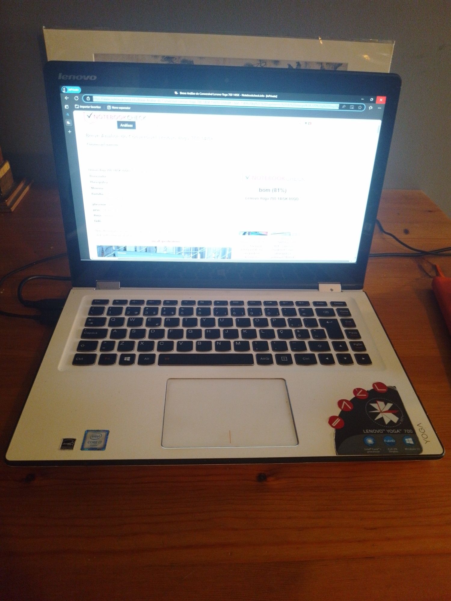 Portátil LENOVO YOGA 700