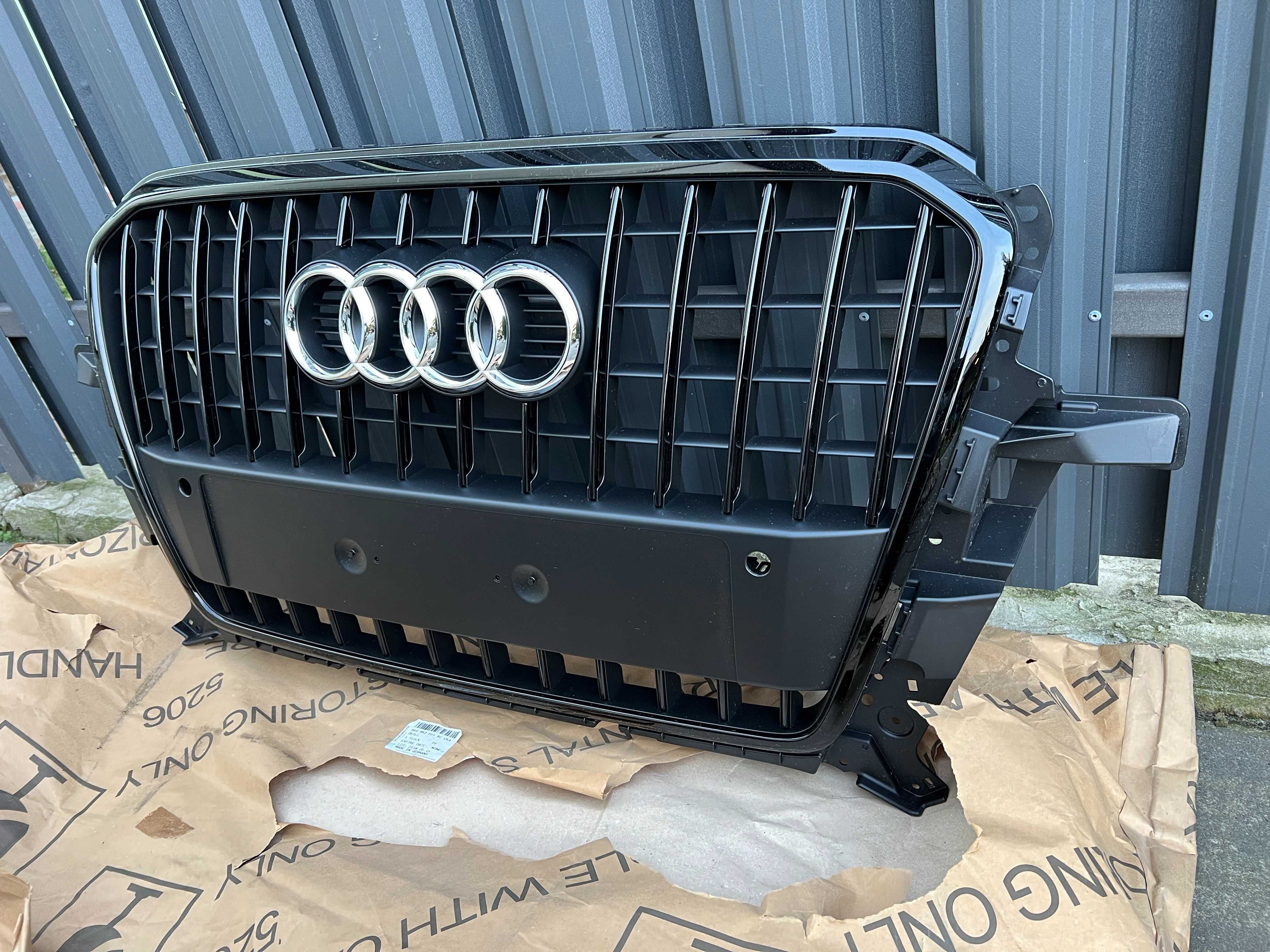 Audi q5 8r решітка решетка радіаторна наявність