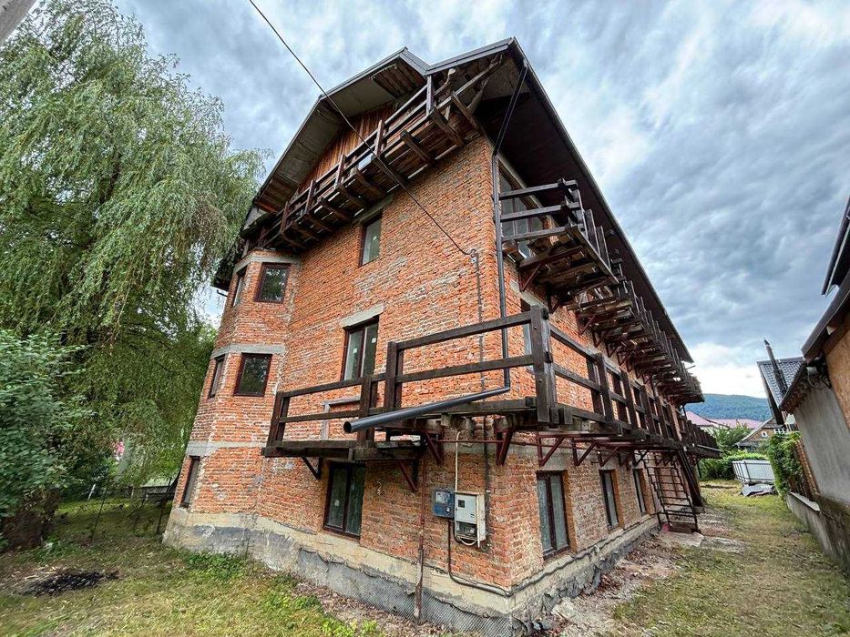 Продаж приміщення 600м². Яремче. Центр. Комунікації. Опалення. Бізнес