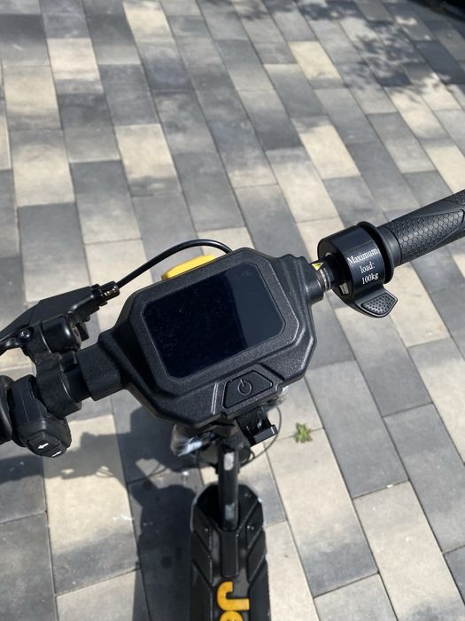 Hulajnoda elektryczna Jeep