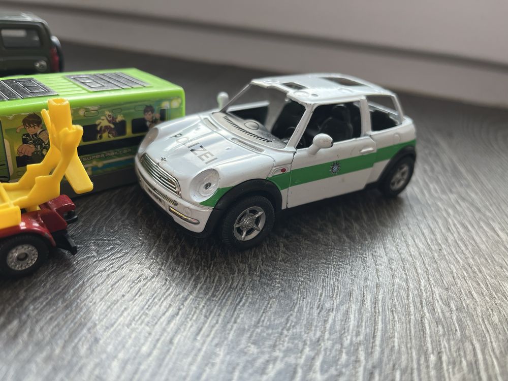 Zabawki auta dzwig pojazdy mini cooper