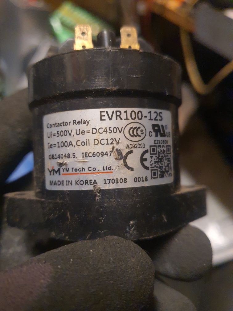 Kontaktor 12v 100a