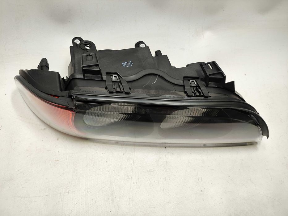 Lampa prawa reflektor prawy BMW E39 HB3, H7  NOWA