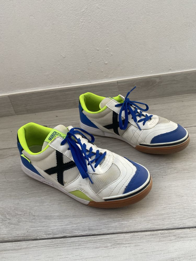 Sapatilhas futsal Munich tamanho 40