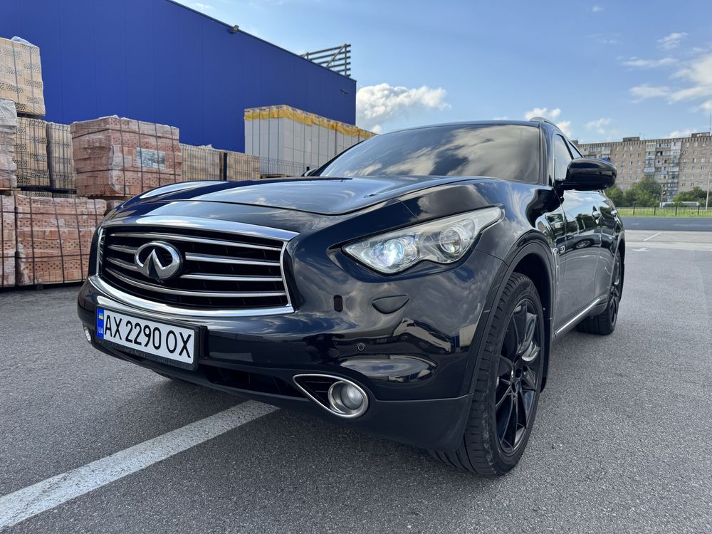 Infinity FX37 Restyling