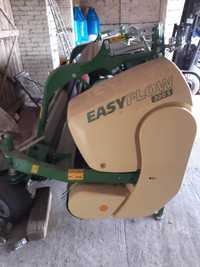 Krone easy flow 300s. Podbieracz do trawy, żyta, lucerny,  BiG X