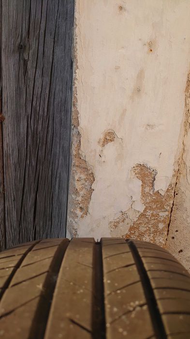 Pneus 205/60/15 Excelentes