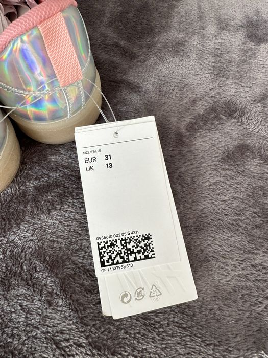 Кросівки H&M з підсвіткою для дівчинки. Єдиноріг. Розмір 31