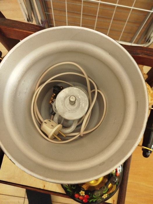 Продам  новий електросамовар.