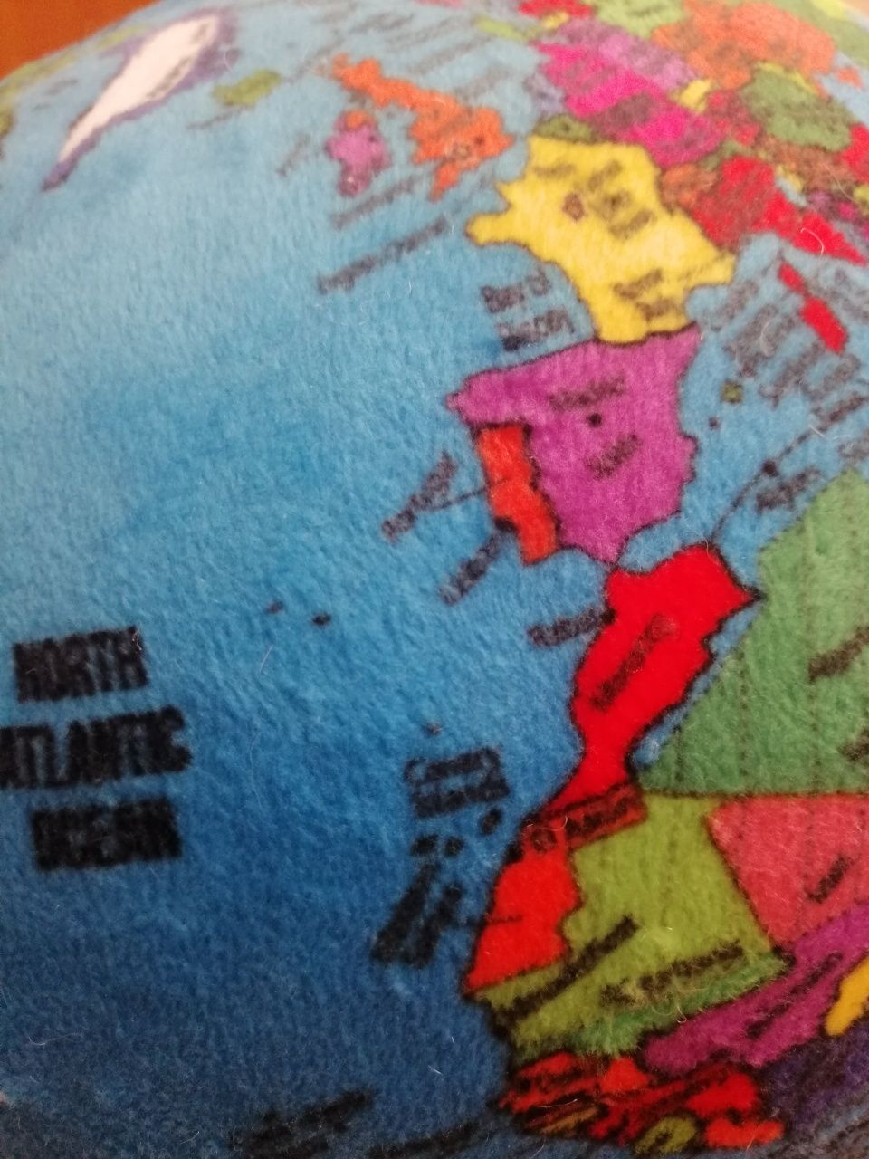 Globo de peluche mapa mundo