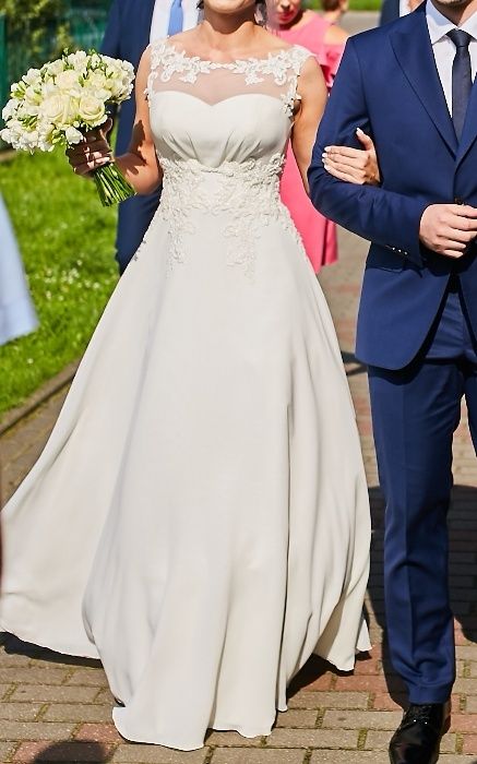 Piękna suknia ślubna roz. 36