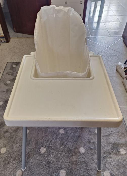 Cadeira de refeição