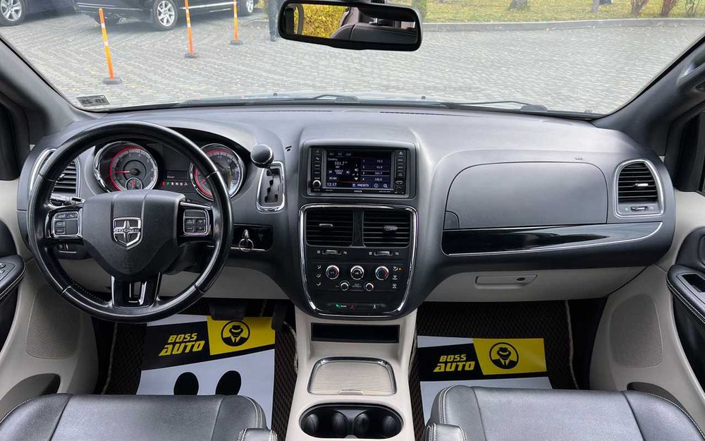 Dodge Grand Caravan 2020