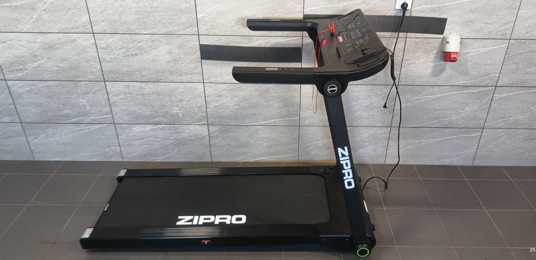 Wypożyczalnia fitness wynajem Bieżnia orbitrek wioślarz rowerek
