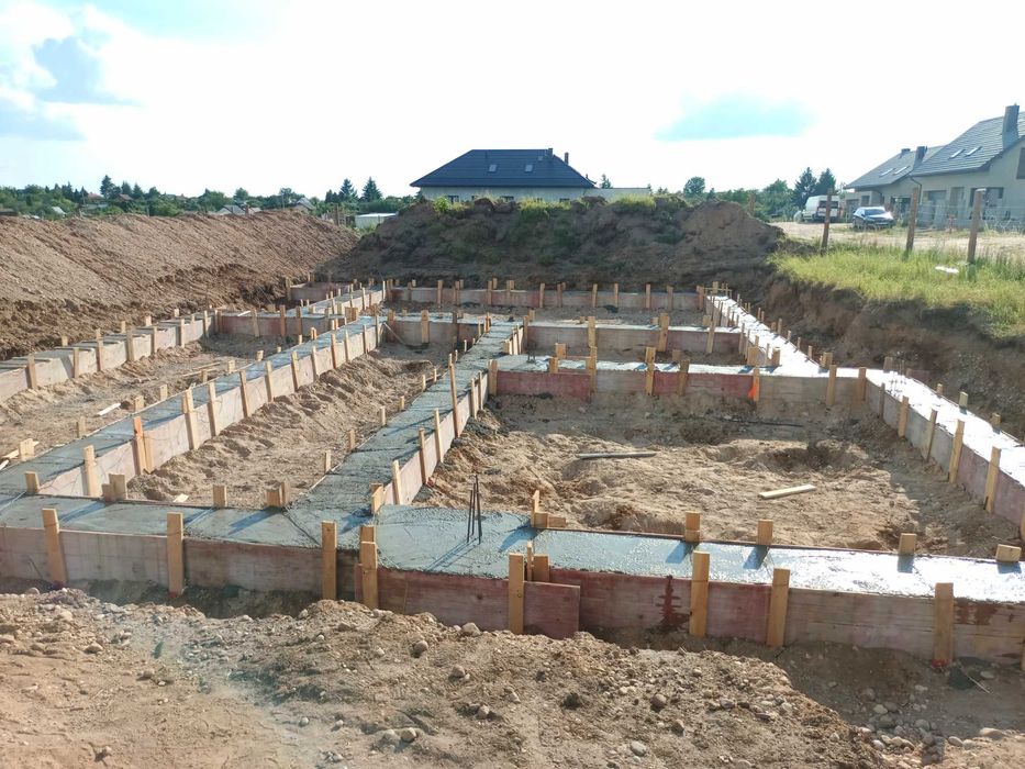 Usługi budowlane  – fundamenty, ogrodzenia, wykończenia