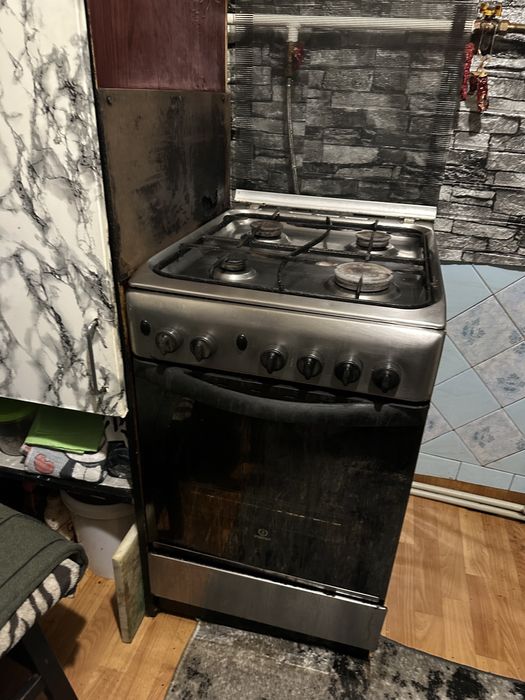 Газова плитка INDESIT нержавейка