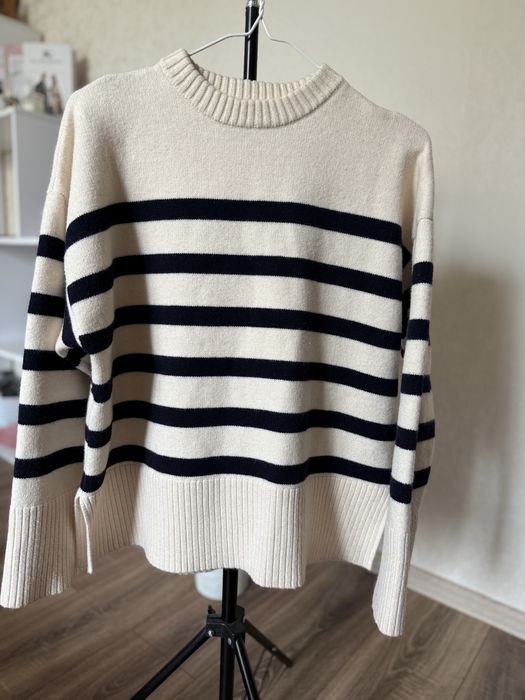 Светр зара у смужку, принт