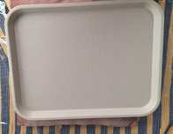 Tabuleiros gastronómicos 112 branco creme e 47 castanhos.