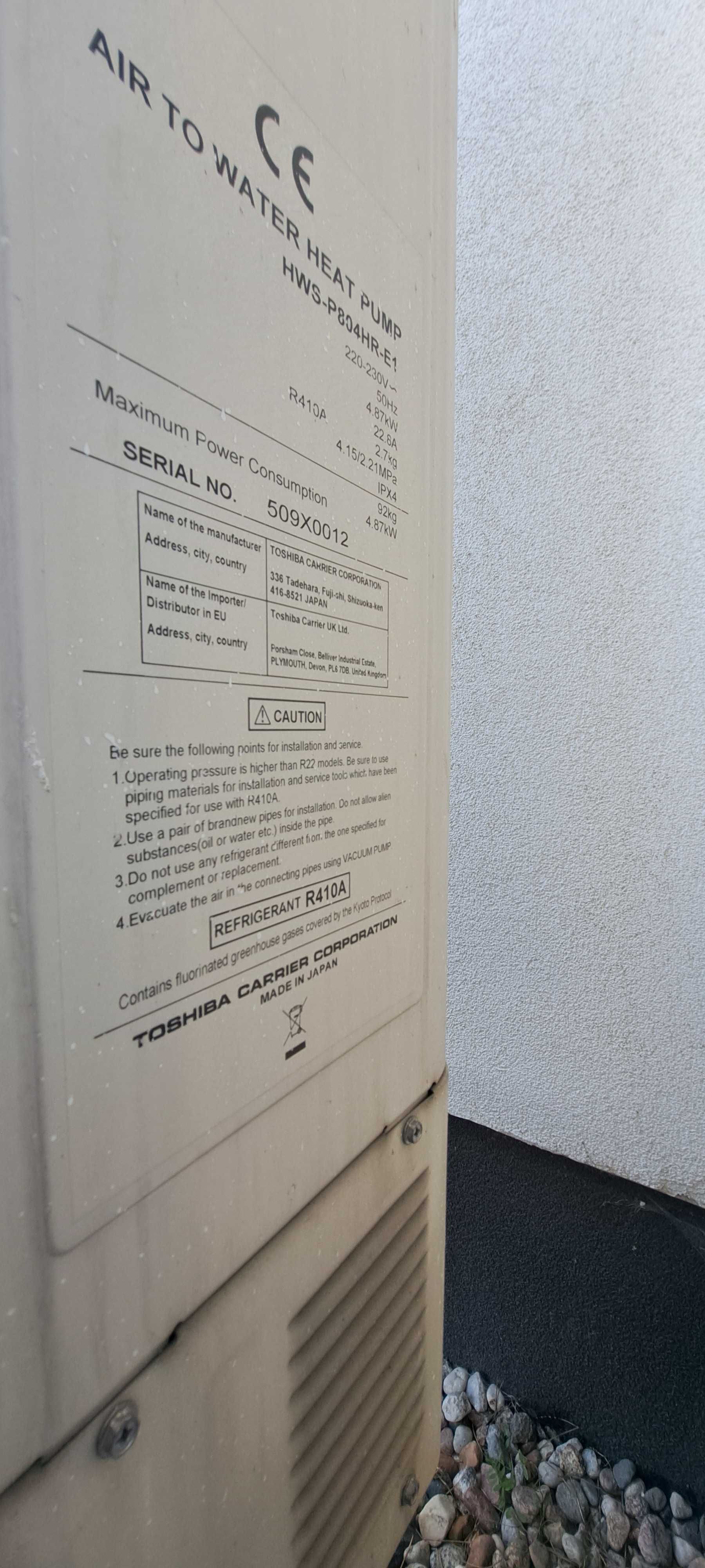 Pompa ciepła powietrze-woda Toshiba HWS-P804HR-E1 uszkodzona