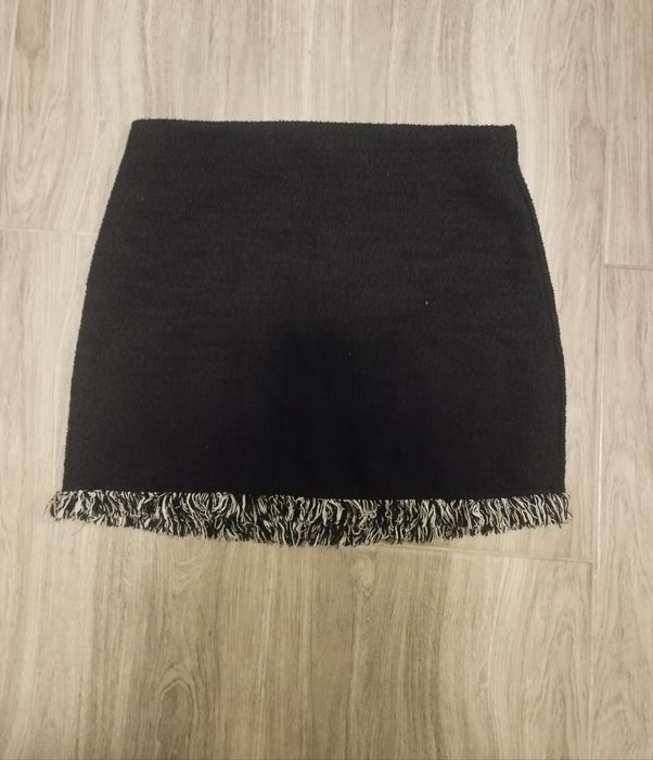 Czarna spódniczka mini dzianinowa r. 36 S