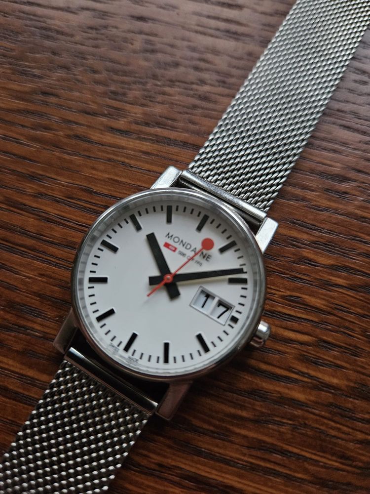 Zegarek szwajcarski Mondaine