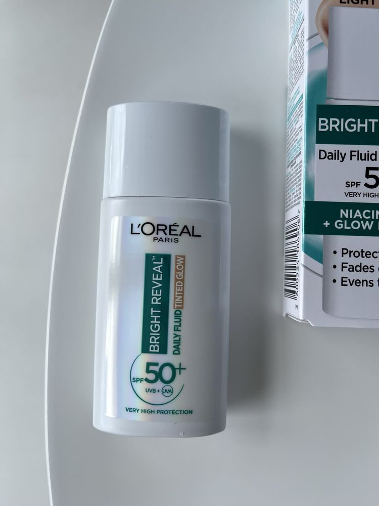 L'oreal bright reveal fluid podkład krem tonujący tinted glow spf50+