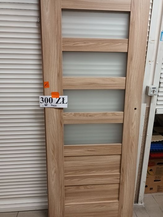 Wyprzedaż drzwi z ekspozycji.