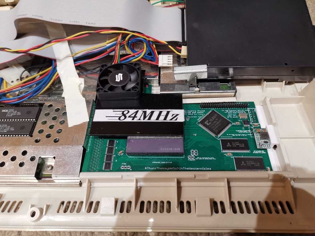 AMIGA 1200 karta turbo 1260 z 128MB z CPU 060/84MHz