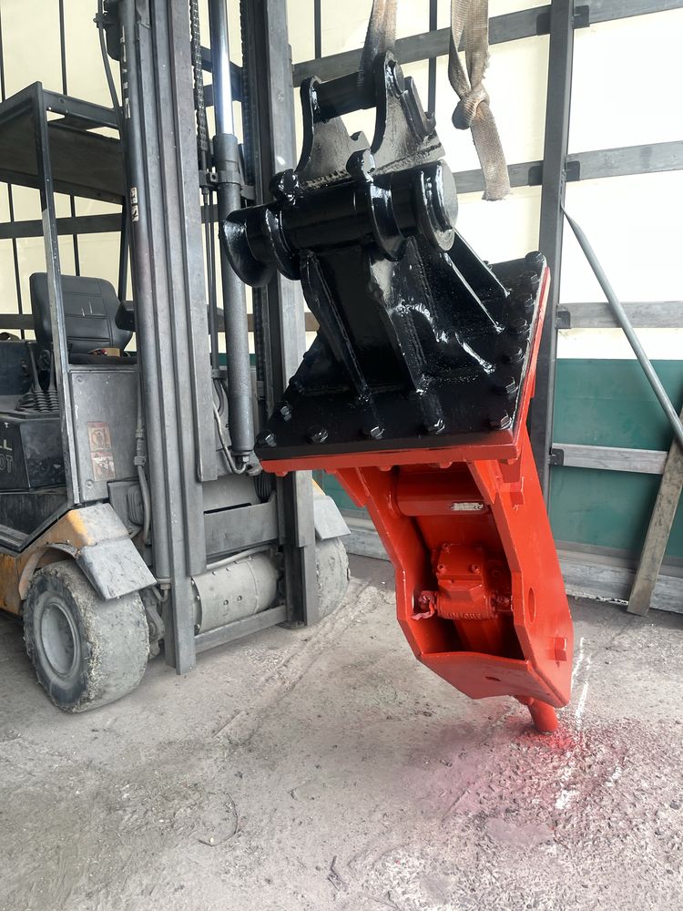 Екскаватор NEUSON 8002RD