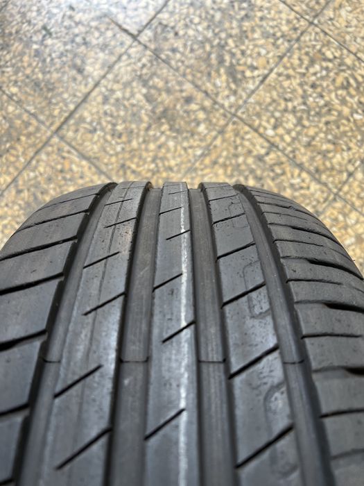 Pneus semi-novos 225/50R16