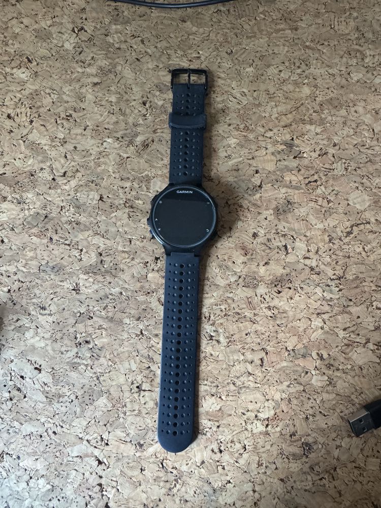 Garmin ForeRunner 735XT