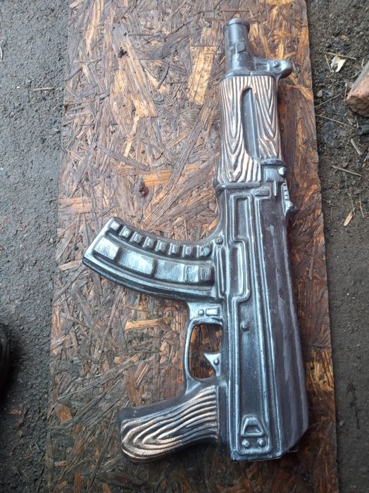 Бутылка автомат калашника