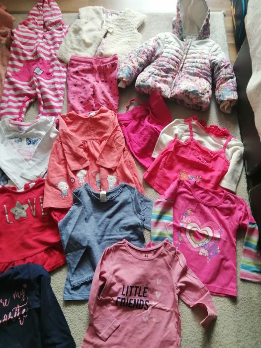 Paka ubranek dla dziewczynki roz 80/86 razem 50szt