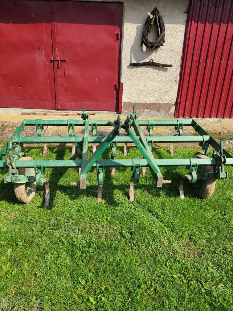 Kabina do Ursusa C360 (pług,kultywator)