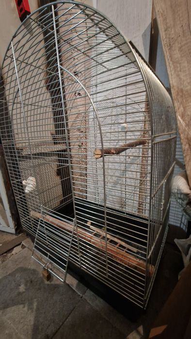 Duza klatka dla papugi