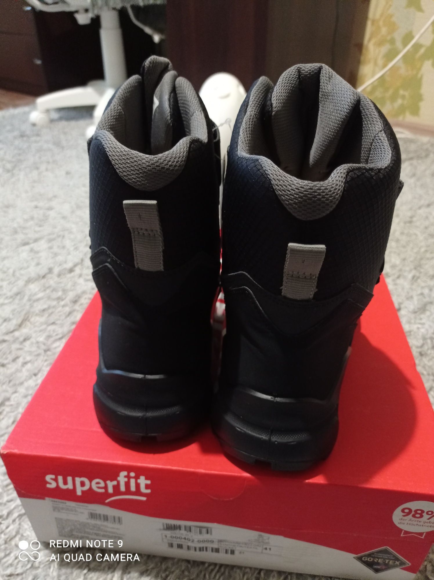 Новые зимние сапоги superfit р 41