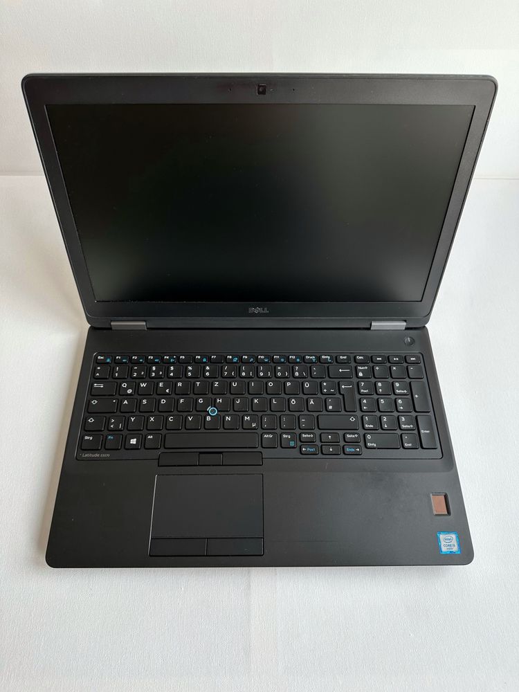 Ноутбук Dell Latitude E5570