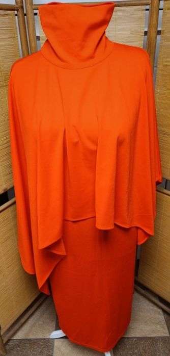 Zestaw spódnica i peleryna z golfem L