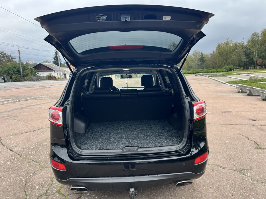 Hyundai Santa Fe 2  2011