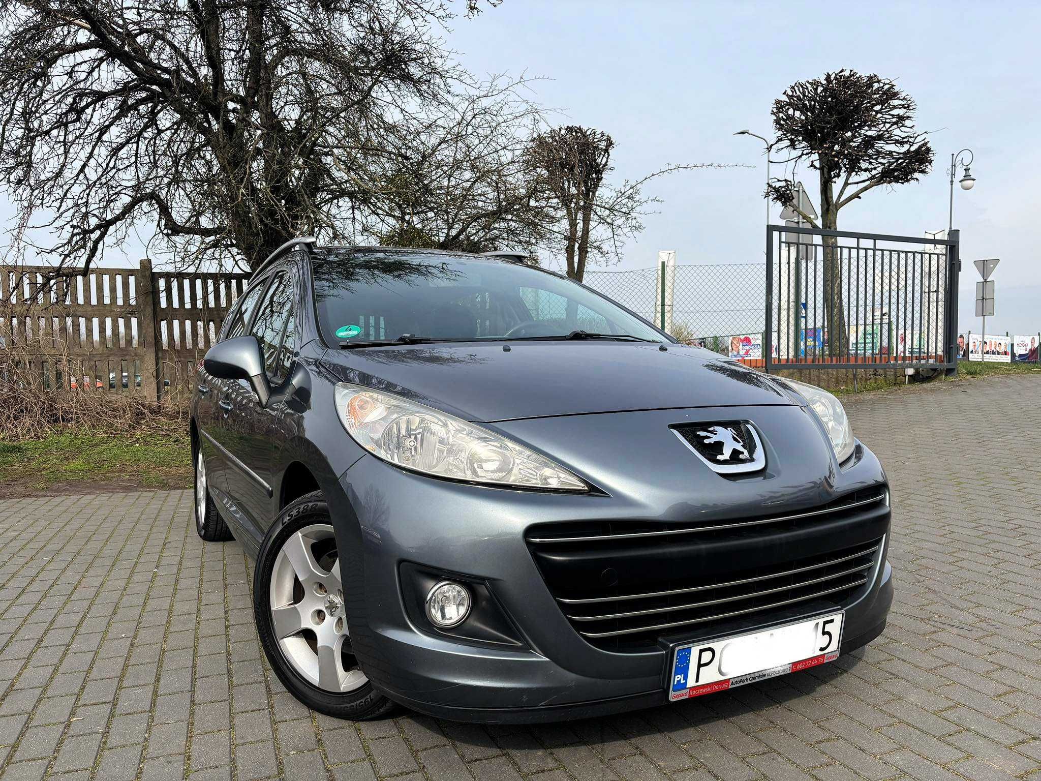 Samochód osobowy Peugeot 207 SW Alufelgi 16" Klima Solar